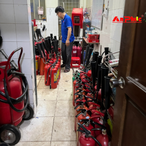 Nạp bình chữa cháy