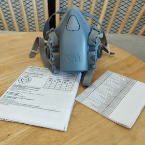 mặt nạ phòng độc cho thợ sơn PU